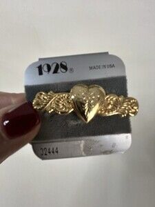 1928 Vintage Gold Plated Heart Locket Brooch Pin Victorian 1980s